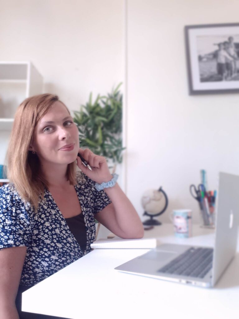 online French teacher online French teacher